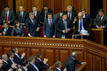 В коалиции требуют, чтобы Яценюк ушел в отставку