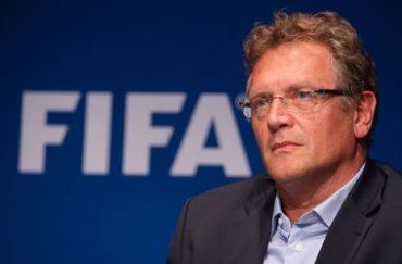 Генсека ФИФА отстранили от футбола на 12 лет