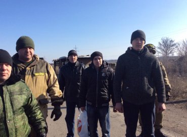 В результате договоренностей Медведчука с представителями Донецка трое украинских военнослужащих вернулись домой