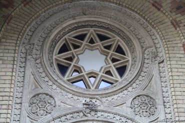 В Европе начали закрывать синагоги