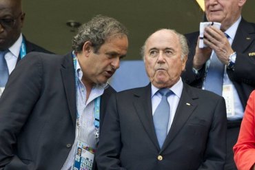 ФИФА смягчила наказания Блаттеру и Платини