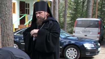Архиепископ РПЦ посвятил стихи угнанной прямо во время службы Audi