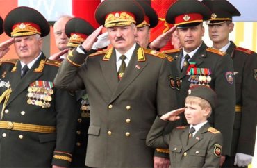Лукашенко готов к войне: объявлена мобилизация
