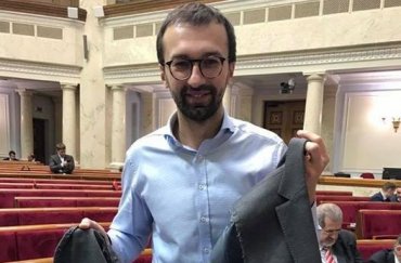 Сергею Лещенко порвали пиджак за пост в Фейсбуке
