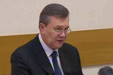 Янукович собрал три тома доказательств своей невиновности
