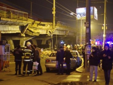 В Киеве обвалился Шулявский мост: он устал