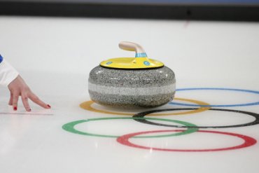 Россияне начали Олимпиаду с проигрыша американцам