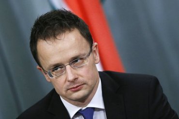 Глава МИД Венгрии назвал коллегу из Люксембурга идиотом