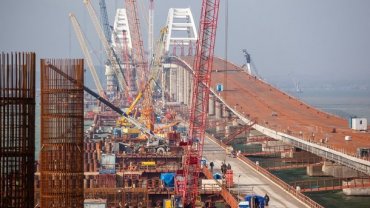Риск для тысяч жизней: эксперт предупредил о катастрофе на Крымском мосту