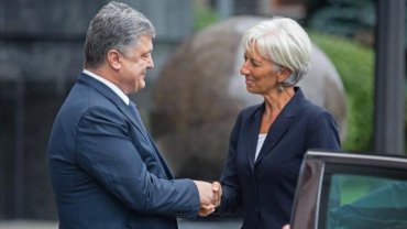 Украина начала возвращать деньги МВФ: первые миллионы долларов