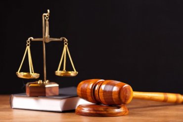Высший совет правосудия: новое развлечение для мажора-адвоката?