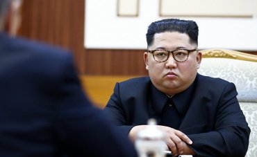 Ким Чен Ын ждет в Ханое летящего к нему Трампа