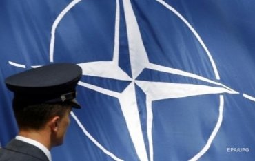 Люди стали меньше доверять НАТО из-за Трампа
