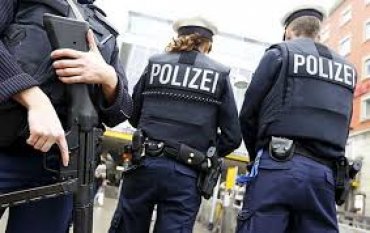 Немецкая полиция нашла сбежавшего водителя по запаху