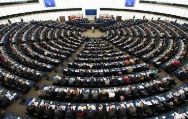 В ЕС призывают Зеленского ветировать закон о защите обличителей коррупции