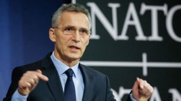 В НАТО ответили на обвинения Зеленского в нагнетании паники