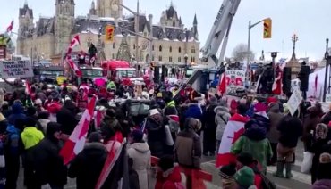 Из-за антиковидного протеста дальнобойщиков в столице Канады ввели чрезвычайное положение