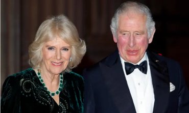 Принц Чарльз второй раз заболел COVID-19: королева с ним близко общалась