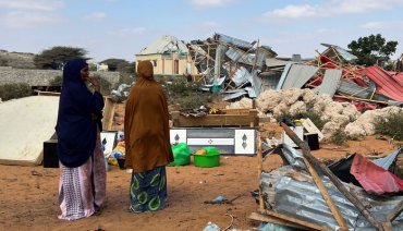 Столицу Сомали сотрясли взрывы и стрельба: боевики атаковали полицию