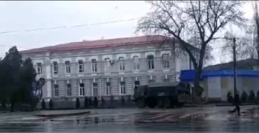 Российские войска захватили  Мелитополь: в здании СБУ была перестрелка