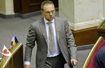 Высший админсуд решит во вторник, останется ли Власенко депутатом