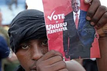 Обвиняемый в преступлениях против человечности победил на выборах президента Кении