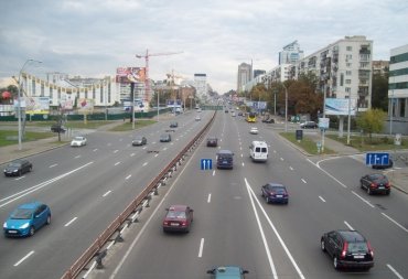 Попов одним ремонтом улучшает экологию Киева и ликвидирует пробки