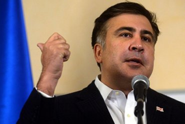 Саакашвили заявил о готовности США предоставить Украине оружие