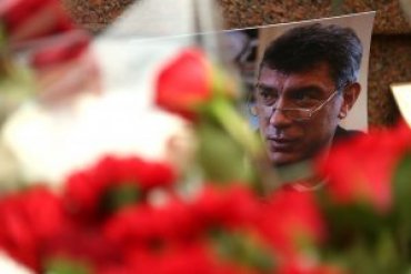 Порошенко наградил Немцова орденом посмертно