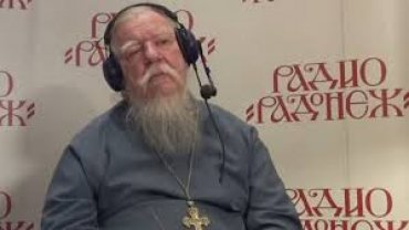 Российский священник Димитрий Смирнов объяснил, как надо молиться за Путина
