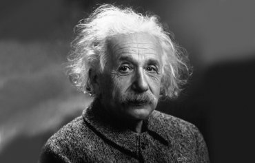 Альберт Эйнштейн о бегстве от чудес, самой большой глупости и вере в человечество: 12 цитат