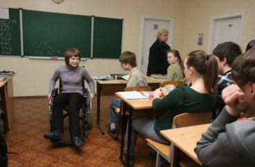 В школах Киева будут учить отношению к людям с особыми потребностями
