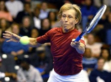 Навратилова призвала теннисистов признаваться в гомосексуализме