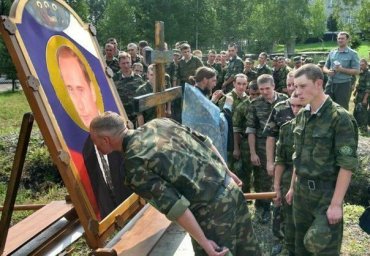 Путин подписал закон о призыве жителей аннексированного Крыма в российскую армию