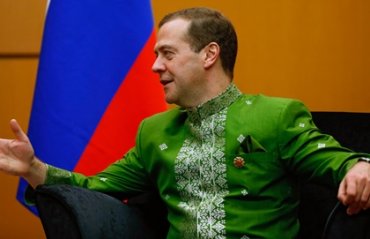 Медведева просят перенести столицу из Москвы в Севастополь