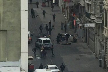В центре Стамбула террорист-смертник устроил взрыв