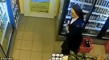 В США 78-летняя монахиня совершила кражу в супермаркете