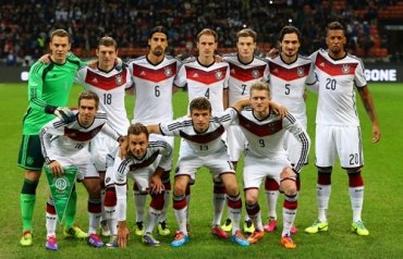 Из сборной Германии выгнали футболиста за посещение ночного клуба