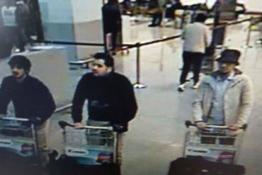 Опубликовано видео передвижения террористов в аэропорту Брюсселя