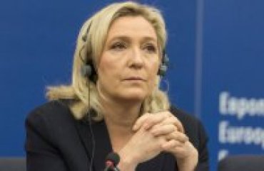 Ле Пен хотят лишить неприкосновенности в Европарламенте