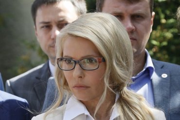 Тимошенко улетела в США на встречу с Манафортом