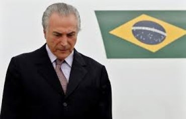 Президент Бразилии сбежал из своей резиденции из-за привидений