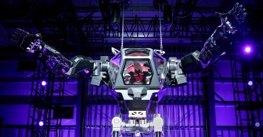 Amazon протестировал гигантского робота