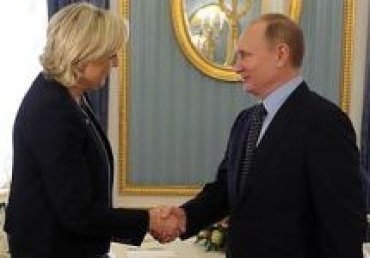 Путин принял в Кремле Марин Ле Пен