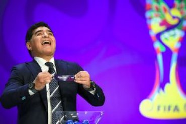 Марадона покинул в знак протеста должность посла ФИФА