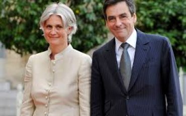 Во Франции жене Фийона предъявлены обвинения в коррупции