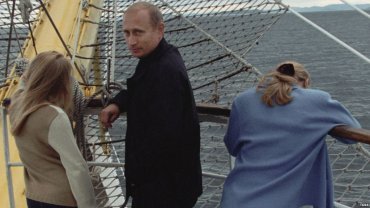 Путин признал, что судьба России зависит от его дочерей