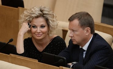 Украина объявила в розыск бывшего мужа Максаковой