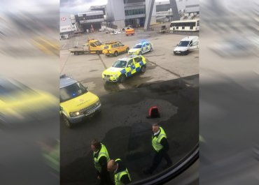 Российский самолет наехал на ногу англичанину в аэропорту