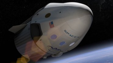 Космолет Илона Маска успешно пристыковался к МКС